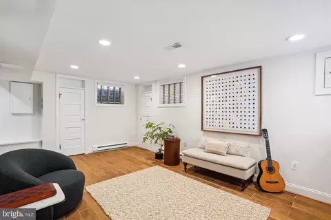 Living - 9315 Crosby Rd, Silver Spring, MD 20910 photo 12 of 13
