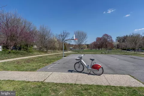 View/Area - 10512 Amherst Ave, Silver Spring, MD 20902 photo 1 of 2