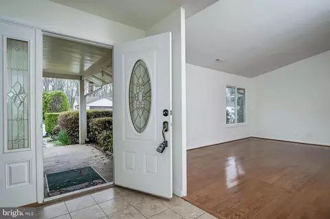 Entry Way - 2833 Aquarius Ave, Silver Spring, MD 20906 photo 2 of 3