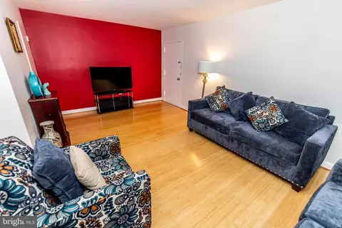 Living - 3850 Bel Pre Rd #3850-7, Silver Spring, MD 20906 photo 4 of 5