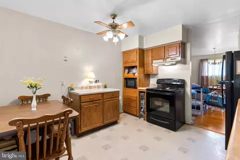 524 E Indian Spring Dr, Silver Spring, MD 20901 photo 9