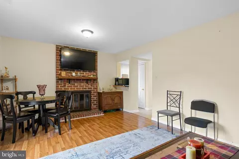 Living - 3910 Tynewick Dr #11, Silver Spring, MD 20906 photo 5 of 7