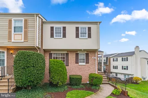 3910 Tynewick Dr #11, Silver Spring, MD 20906
