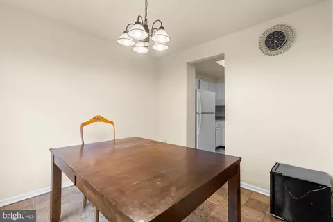 Dining - 3910 Tynewick Dr #11, Silver Spring, MD 20906 photo 2 of 2