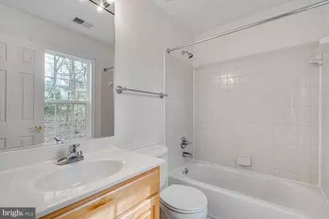 Bath - 13226 Ewood Ln, Silver Spring, MD 20906 photo 6 of 7