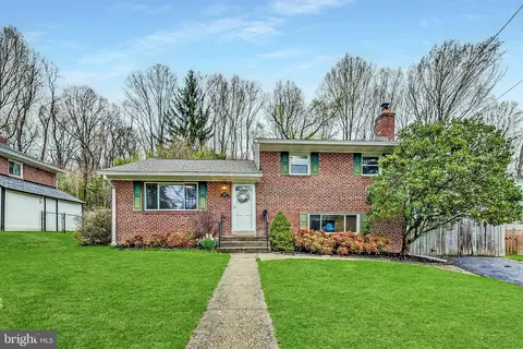 4901 Stickley Rd, Rockville, MD 20852