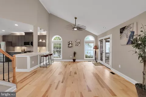 2710 Deer Ridge Dr, Silver Spring, MD 20904 photo 6