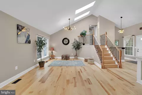 2710 Deer Ridge Dr, Silver Spring, MD 20904 photo 5
