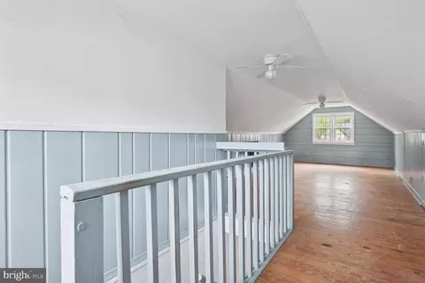 Entry Way - 804 Dryden St, Silver Spring, MD 20901 photo 2 of 3