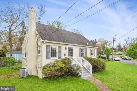 Exterior - 804 Dryden St, Silver Spring, MD 20901 photo 2 of 7