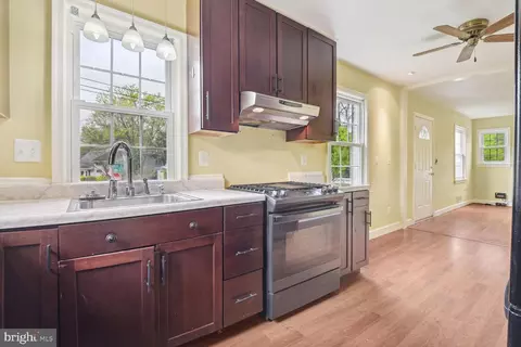 Kitchen - 804 Dryden St, Silver Spring, MD 20901 photo 1 of 4