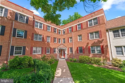 2210 Washington Ave #101, Silver Spring, MD 20910