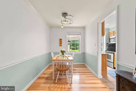 Dining - 2210 Washington Ave #101, Silver Spring, MD 20910 photo 2 of 4