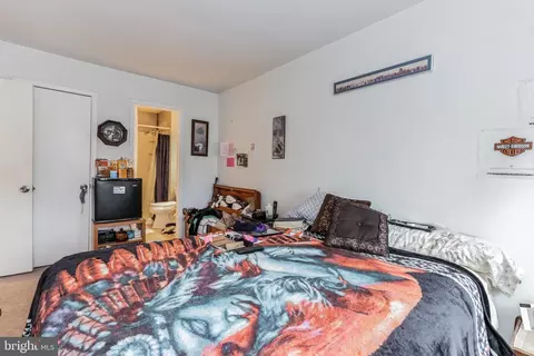 Bedroom - 17438 Hoskinson Rd, Poolesville, MD 20837 photo 2 of 2