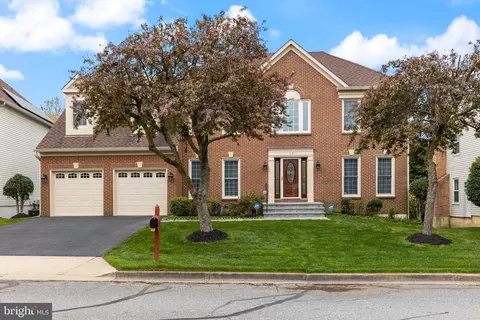 16 Leatherleaf Ct, Gaithersburg, MD 20878