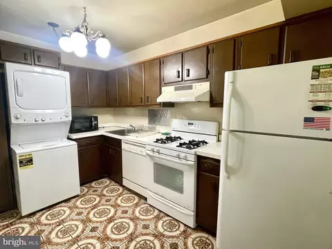 Kitchen - 3314 Claridge Ct, Silver Spring, MD 20902 photo 2 of 2