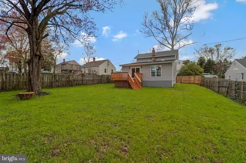 Exterior - 4004 Sampson Rd, Silver Spring, MD 20906 photo 2 of 7