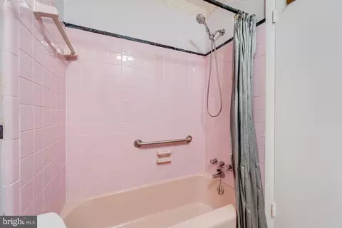 Bath - 735 Whitaker Ter, Silver Spring, MD 20901 photo 3 of 4