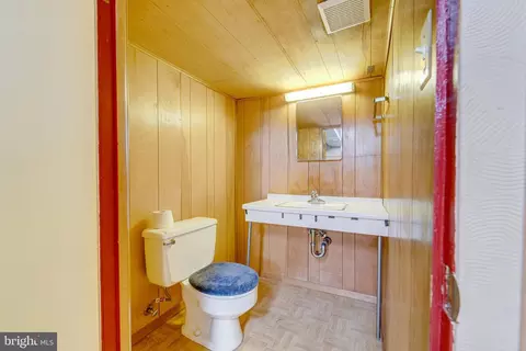 Bath - 735 Whitaker Ter, Silver Spring, MD 20901 photo 4 of 4