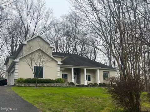 327 Haviland Mill Rd, Brookeville, MD 20833