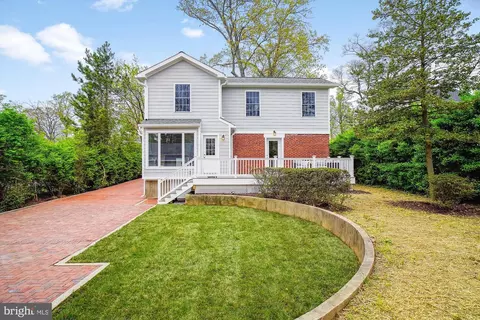 Exterior - 2714 Plyers Mill Rd, Silver Spring, MD 20902 photo 5 of 7