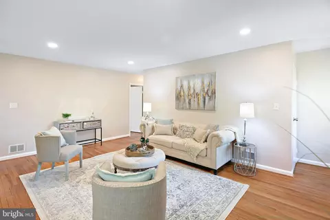 Living - 1603 Sanford Rd, Silver Spring, MD 20902 photo 4 of 6