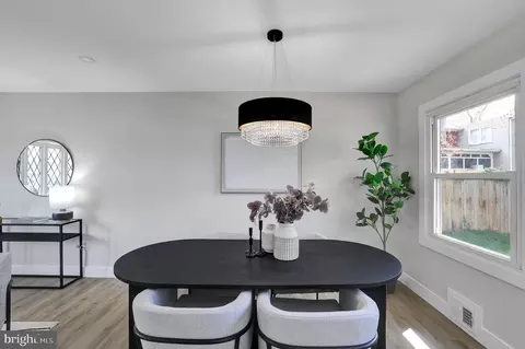 Dining - 3938 Isbell St, Silver Spring, MD 20906 photo 3 of 4