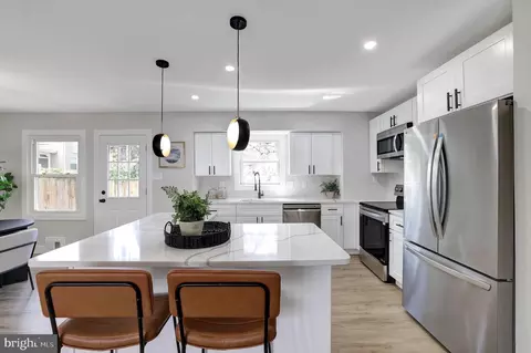 Kitchen - 3938 Isbell St, Silver Spring, MD 20906 photo 4 of 5