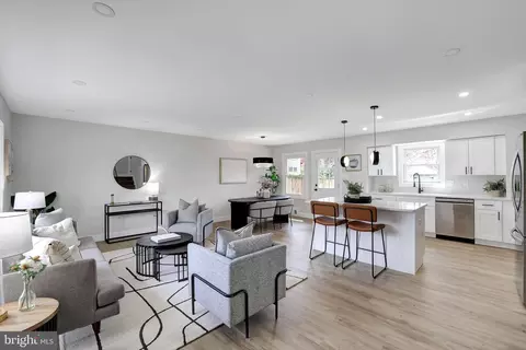 Living - 3938 Isbell St, Silver Spring, MD 20906 photo 1 of 8