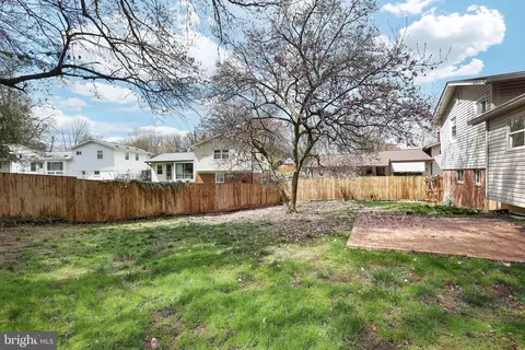 Exterior - 3938 Isbell St, Silver Spring, MD 20906 photo 3 of 4