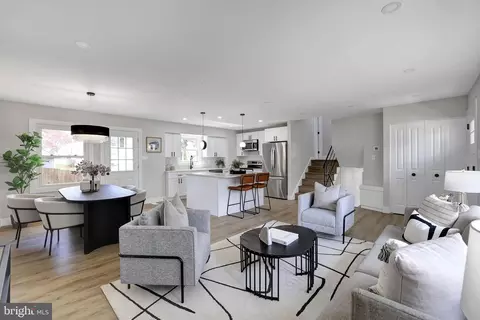 Living - 3938 Isbell St, Silver Spring, MD 20906 photo 2 of 8