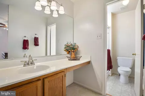 Bath - 14820 Rose Trellis Pl, Silver Spring, MD 20906 photo 2 of 7