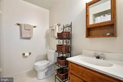 Bath - 14820 Rose Trellis Pl, Silver Spring, MD 20906 photo 7 of 7