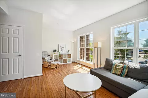Living - 2511 Kensington Blvd, Silver Spring, MD 20902 photo 2 of 3