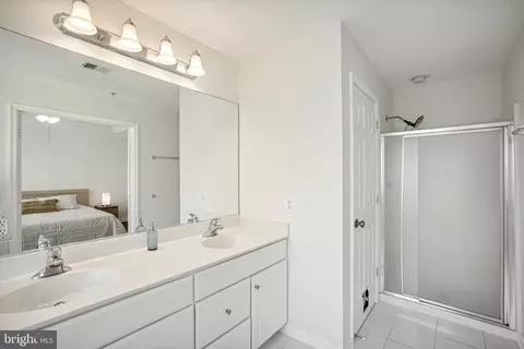 Bath - 2511 Kensington Blvd, Silver Spring, MD 20902 photo 3 of 5