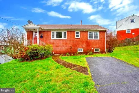 8610 Grubb Rd, Chevy Chase, MD 20815