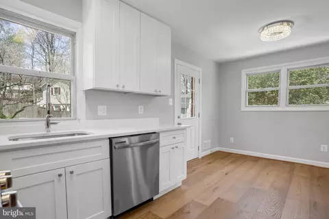 Kitchen - 817 Orange Dr, Silver Spring, MD 20901 photo 4 of 5
