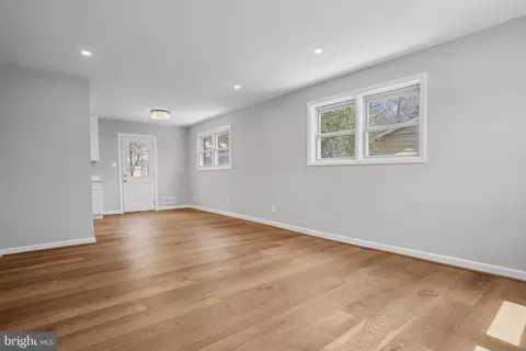 Living - 817 Orange Dr, Silver Spring, MD 20901 photo 1 of 4