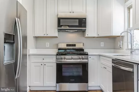 Kitchen - 817 Orange Dr, Silver Spring, MD 20901 photo 3 of 5