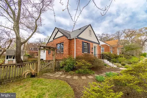 7306 Trescott Ave, Takoma Park, MD 20912