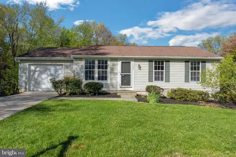 7420 Brenish Dr, Gaithersburg, MD 20879