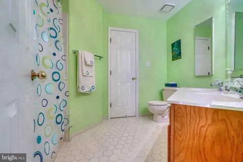 Bath - 1325 Atwood Rd, Silver Spring, MD 20906 photo 10 of 13