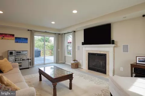 Living - 12705 Deep Spring Dr, Potomac, MD 20854 photo 3 of 10