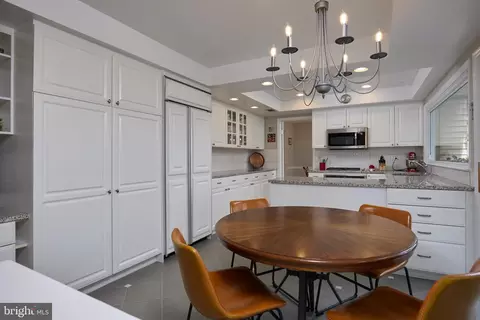 Kitchen - 12705 Deep Spring Dr, Potomac, MD 20854 photo 5 of 7