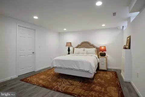 Bedroom - 12705 Deep Spring Dr, Potomac, MD 20854 photo 10 of 12