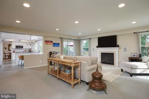 Living - 12705 Deep Spring Dr, Potomac, MD 20854 photo 1 of 10