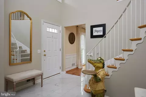 Entry Way - 12705 Deep Spring Dr, Potomac, MD 20854 photo 3 of 6