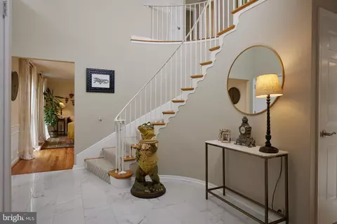 Entry Way - 12705 Deep Spring Dr, Potomac, MD 20854 photo 2 of 6