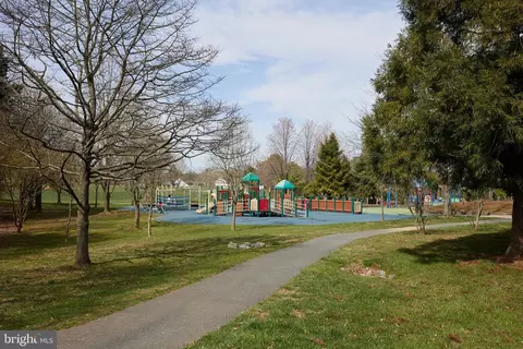 View/Area - 12705 Deep Spring Dr, Potomac, MD 20854 photo 2 of 4