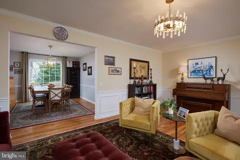 Living - 12705 Deep Spring Dr, Potomac, MD 20854 photo 10 of 10